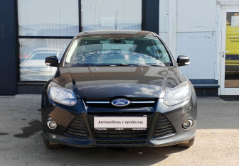 Подержанный автомобиль Ford Focus Hatchback 2013 года (2 фото)