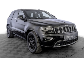 Подержанный автомобиль Jeep Grand Cherokee 2021 года (3 фото)