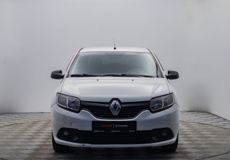 Подержанный автомобиль Renault Logan Sedan 2018 года (8 фото)