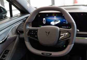 Новый Voyah Passion 2025 (9 фото)