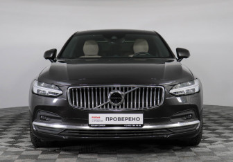 Подержанный автомобиль Volvo S90 2021 года (2 фото)