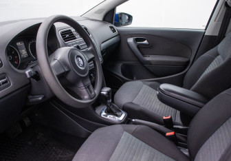 Подержанный автомобиль Volkswagen Polo Hatchback 2010 года (10 фото)
