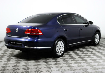 Подержанный автомобиль Volkswagen Passat Sedan 2011 года (5 фото)