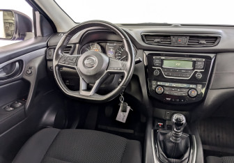 Подержанный автомобиль Nissan Qashqai 2019 года (25 фото)