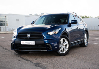 Подержанный автомобиль Infiniti QX70 2016 года (1 фото)