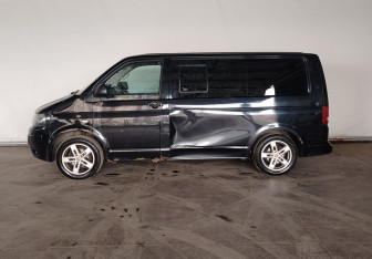 Подержанный автомобиль Volkswagen Multivan 2010 года (7 фото)