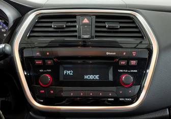 Подержанный автомобиль Suzuki SX4 Hatchback 2021 года (23 фото)