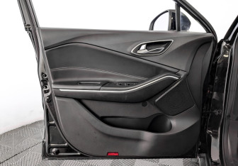 Подержанный автомобиль Москвич 3 2023 года (19 фото)