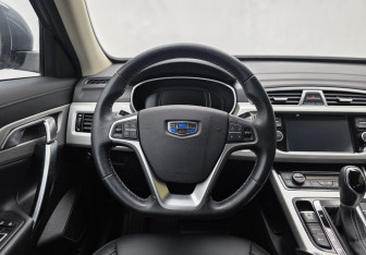 Подержанный автомобиль Geely Atlas 2020 года (12 фото)