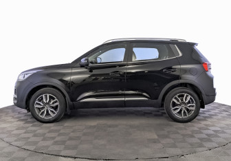 Подержанный автомобиль Chery Tiggo 4 2023 года (8 фото)