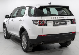 Подержанный автомобиль Land Rover Discovery Sport 2018 года (7 фото)
