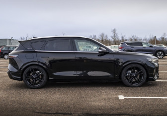 Подержанный автомобиль Voyah Free 2023 года (5 фото)