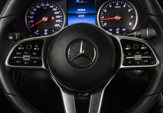 Подержанный автомобиль Mercedes-Benz GLC Coupe 2020 года (11 фото)
