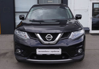 Подержанный автомобиль Nissan X-Trail 2017 года (2 фото)