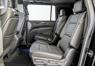 Подержанный автомобиль Cadillac Escalade Suv 2023 года (14 фото)