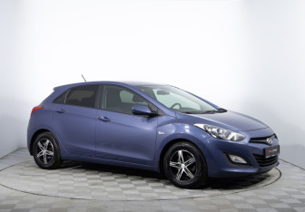 Подержанный автомобиль Hyundai i30 Hatchback 2013 года (3 фото)