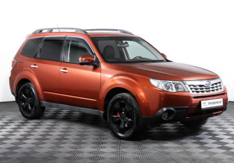 Подержанный автомобиль Subaru Forester Suv 2011 года (3 фото)