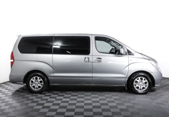 Подержанный автомобиль Hyundai Grand Starex 2013 года (4 фото)