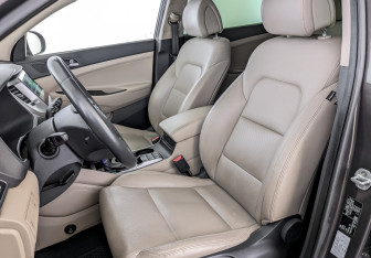 Подержанный автомобиль Hyundai Tucson 2016 года (20 фото)