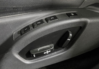 Подержанный автомобиль Volvo XC60 2014 года (15 фото)