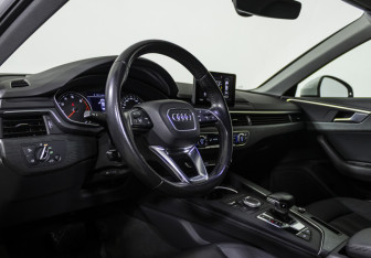 Подержанный автомобиль Audi A4 Sedan 2016 года (9 фото)