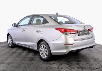 Подержанный автомобиль Changan Alsvin 2023 года (7 фото)