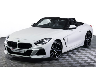Подержанный автомобиль BMW Z4 Roadster 2020 года (25 фото)