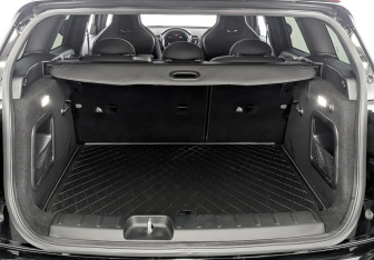 Подержанный автомобиль MINI Clubman Wagon 2021 года (10 фото)