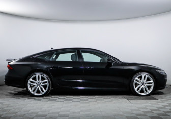 Подержанный автомобиль Audi A7 2020 года (4 фото)