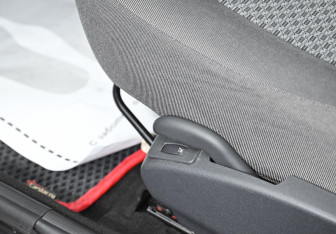 Подержанный автомобиль LADA (ВАЗ) Largus Wagon 2015 года (10 фото)