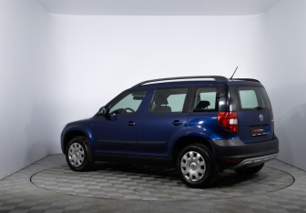 Подержанный автомобиль Skoda Yeti 2013 года (7 фото)