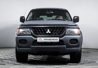 Подержанный автомобиль Mitsubishi Montero Sport 2001 года (2 фото)