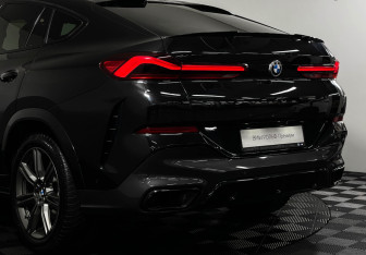 Подержанный автомобиль BMW X6 2020 года (22 фото)