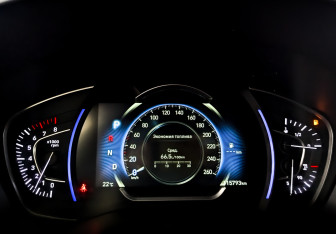 Подержанный автомобиль Hyundai Santa Fe 2020 года (13 фото)