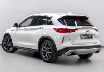 Подержанный автомобиль Infiniti QX50 2021 года (7 фото)