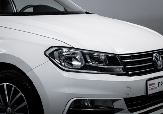 Подержанный автомобиль Volkswagen Santana 2022 года (16 фото)