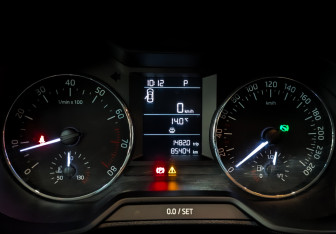 Подержанный автомобиль Skoda Octavia Liftback 2017 года (14 фото)