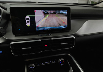 Подержанный автомобиль Geely Coolray 2021 года (17 фото)