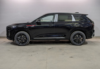 Новый Hongqi HS3 2025 (3 фото)