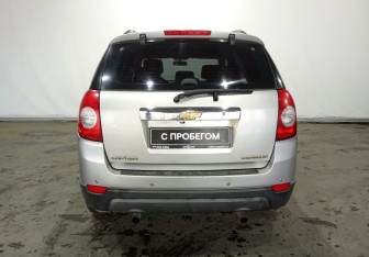 Подержанный автомобиль Chevrolet Captiva 2008 года (5 фото)
