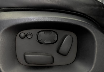 Подержанный автомобиль Land Rover Range Rover Sport 2013 года (21 фото)