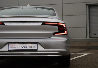 Подержанный автомобиль Volvo S90 2020 года (31 фото)