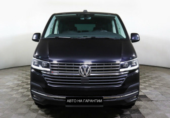 Подержанный автомобиль Volkswagen Multivan 2020 года (2 фото)