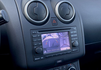 Подержанный автомобиль Nissan Qashqai 2012 года (16 фото)