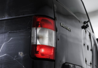 Подержанный автомобиль УАЗ Patriot 2013 года (17 фото)