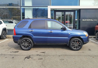 Подержанный автомобиль Kia Sportage 2009 года (4 фото)