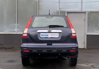 Подержанный автомобиль Honda CR-V 2007 года (6 фото)