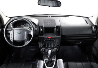 Подержанный автомобиль Land Rover Freelander 2010 года (11 фото)