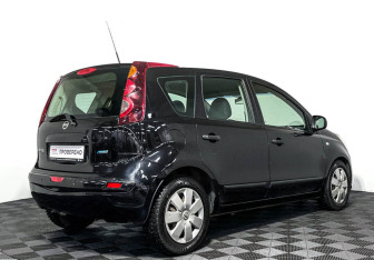 Подержанный автомобиль Nissan Note 2011 года (5 фото)