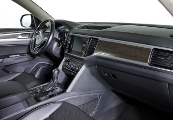 Подержанный автомобиль Volkswagen Teramont 2018 года (12 фото)